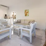 ζini 2 Case de vacanță *